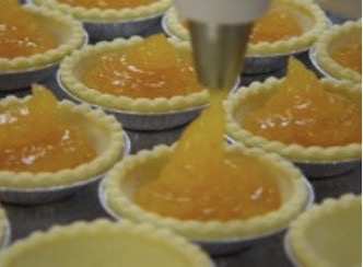 Table-top depositing machine for food & bakery production